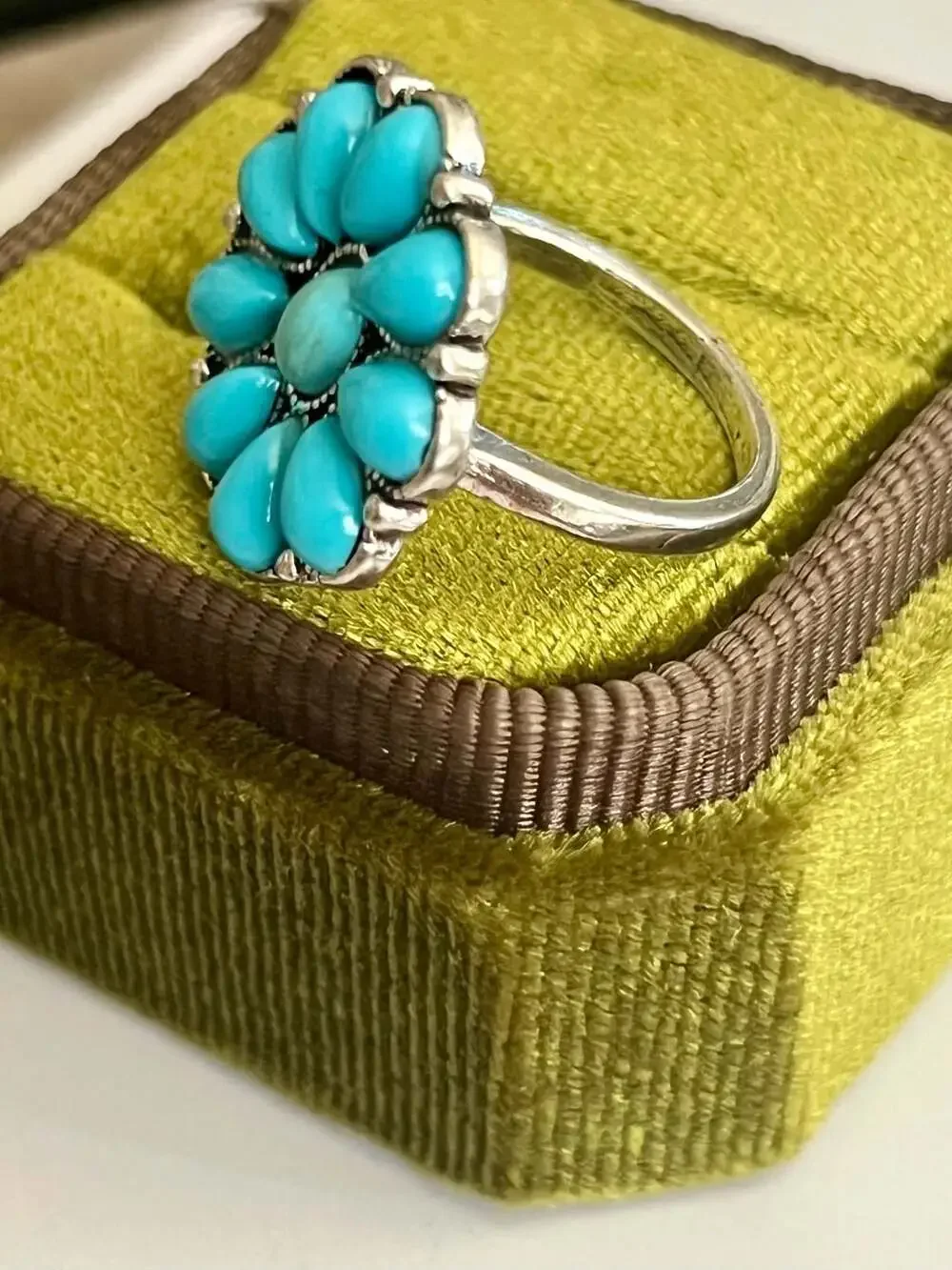 Turquoise Flower Cluster Titanium Steel Silver Statement Ring Size 6